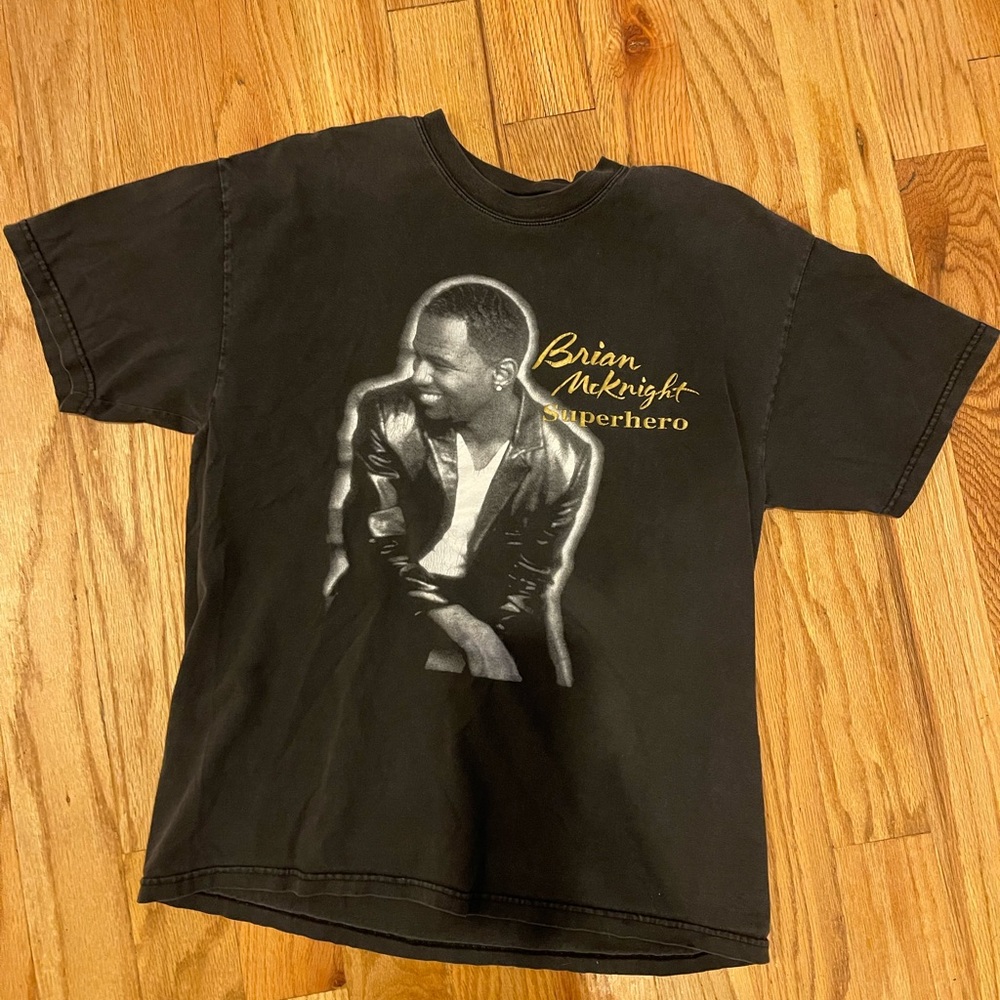 Brian McKnight vintage tee size large.